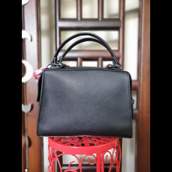 NWOT Steve Madden Handbag with Decorative Ribbon - Picture 4 of 11